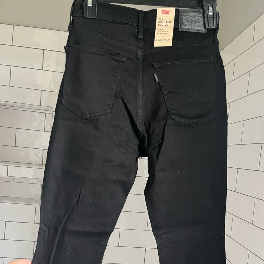 Levi’s High Rise bootcut (10 short| W30 L30